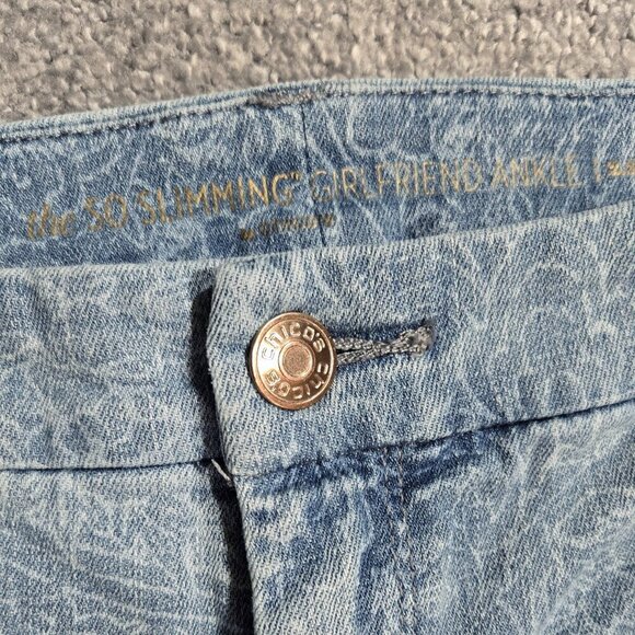 Chico's So Slimming Medallion Print Medium Wash Girlfriend Ankle Jeans Boho - Picture 8 of 10